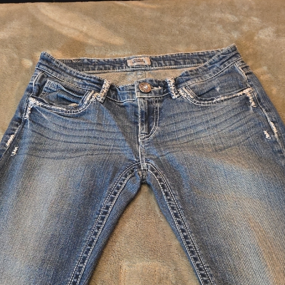 Day Trip Distressed Embelished Blue Skinny Jeans. Size 29